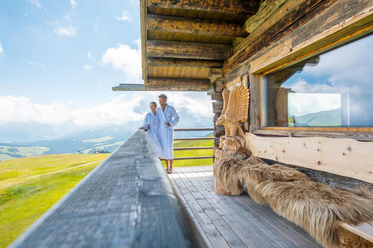 Hotel Goldknopf Alpe Di Siusi Buitenkant foto